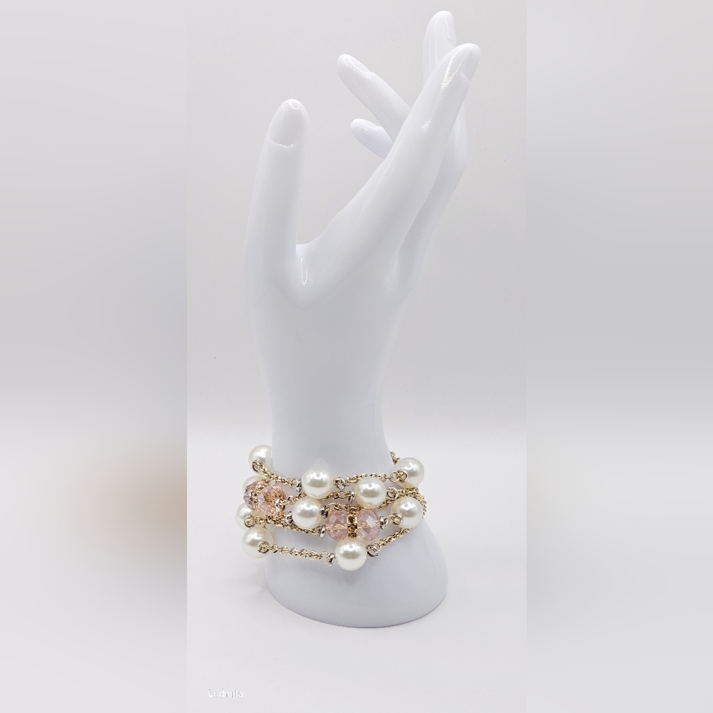 CHICO'S Emma Mag Faux Pearl and Light Pink Glass Bracelet W/ Magnetic Closure‎ - Picture 3 of 13